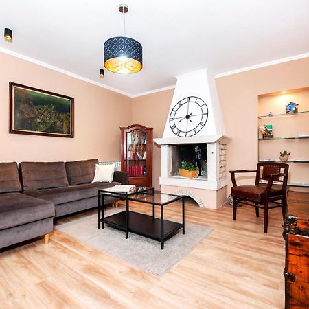 Apartment Miral ロヴィンスコ・セロ エクステリア 写真